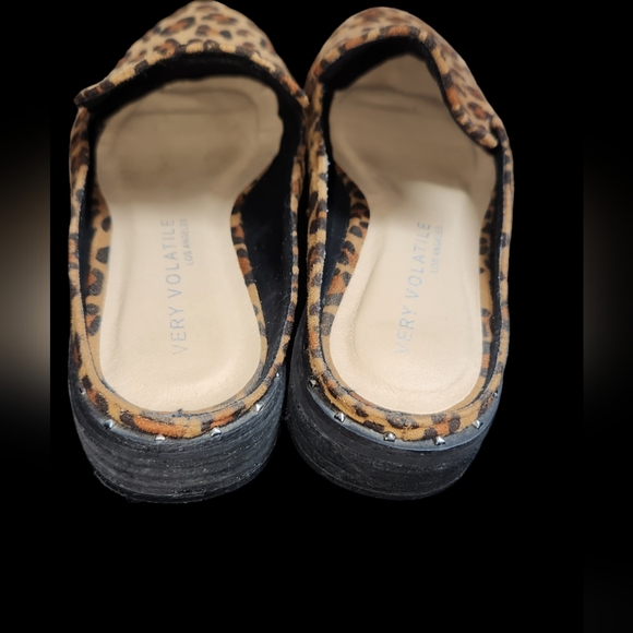 Very Volatile Leopard Mules - Picture 7 of 8